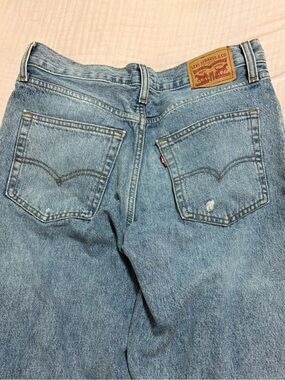 Women’s levi’s Blue Denim Jeans - Classic 5-Pocket Back
